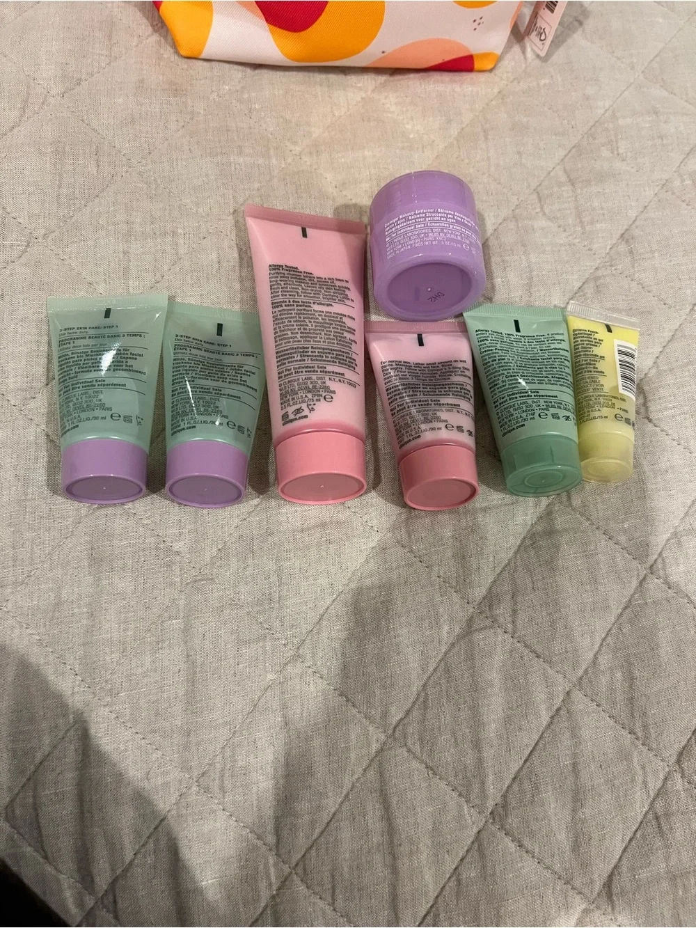 Clinique bundle of Skincare Set with travel pouch
